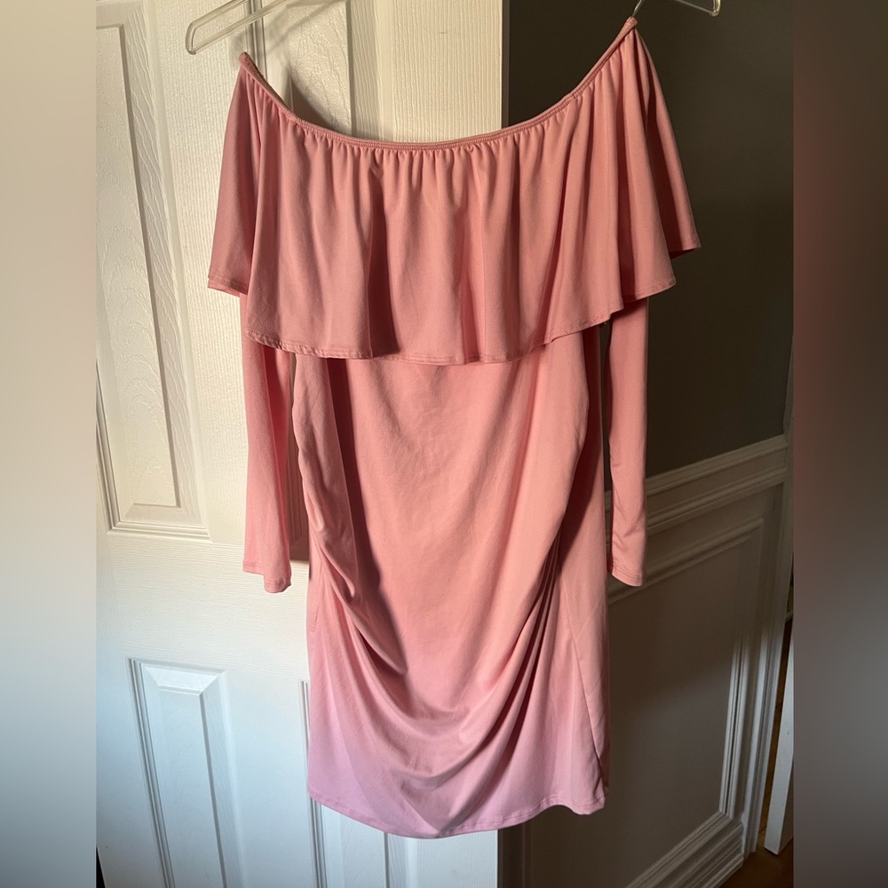 Off shoulder maternity dress